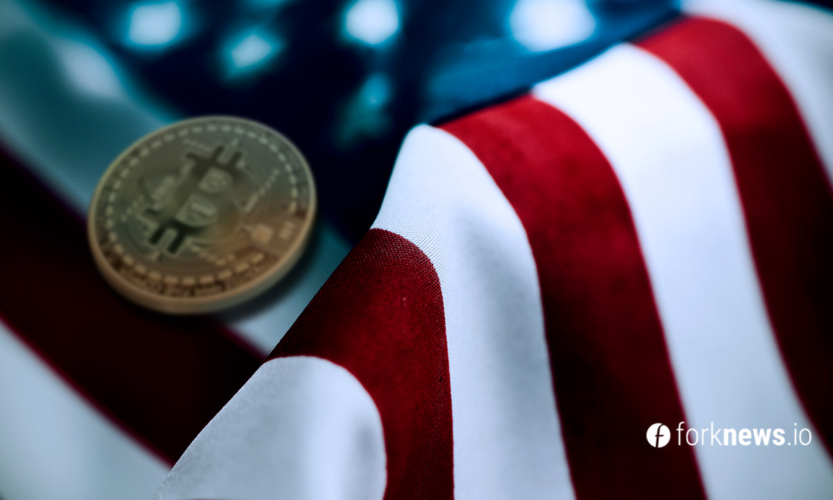 Сенатор США призывает вложить часть пенсионных накоплений в Bitcoin